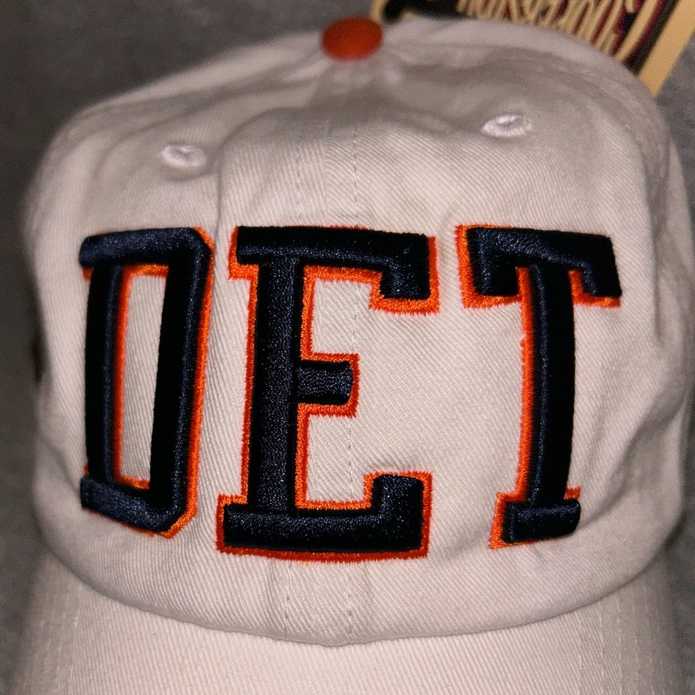 ⚾️🐯 Detroit Tigers Marquee Relaxed Fit Adjustable White Hat 🐯⚾️ - Picture 3 of 13